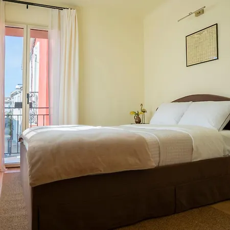 Дом отдыха Charming Luxury Near Beaches & Montpellier - La Petite Perolienne