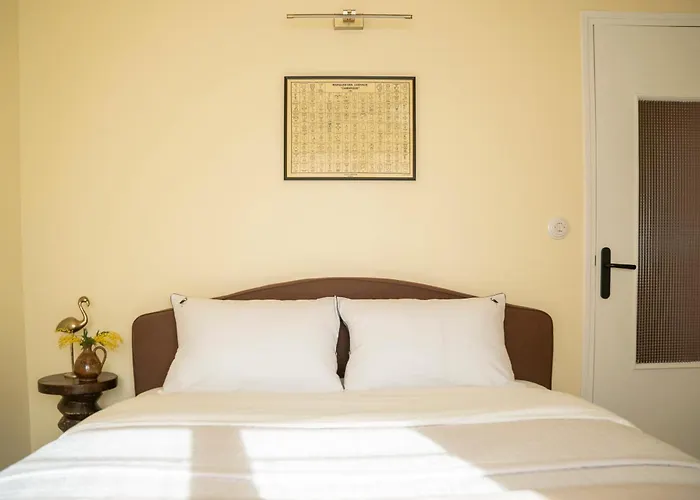 Дом отдыха Charming Luxury Near Beaches & Montpellier - La Petite Perolienne Пероль