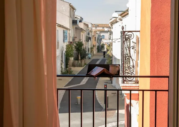 Дом отдыха Charming Luxury Near Beaches & Montpellier - La Petite Perolienne